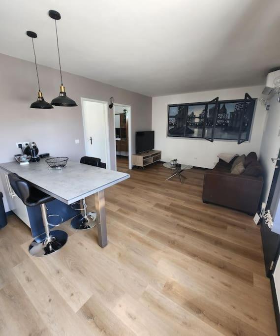 Appartement 40 M 2 Pérols Esterno foto